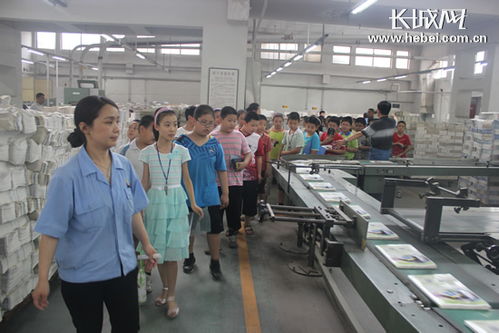 石市小学生印刷厂里过六一 仁爱小学亲历课本诞生之旅