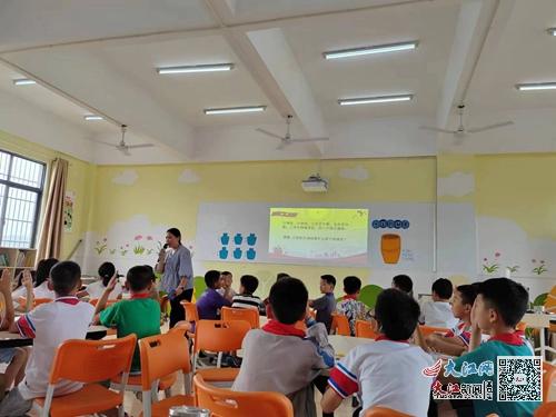 庐山市白鹿中心小学举行红色文化课程教学比赛 组图