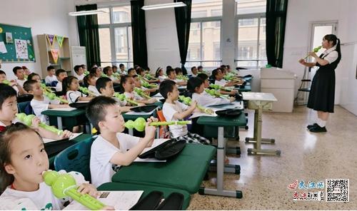 九江市双峰小学与仁爱小学 葫芦丝课程奏响课后服务新乐章